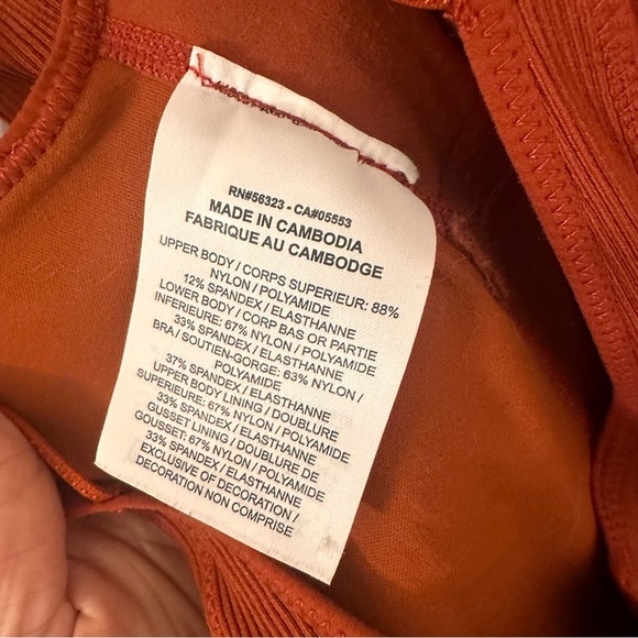 Nike Yoga Lux Jumpsuit Jumper Layered 7/8 Training Size XS rust orange red - Picture 8 of 13